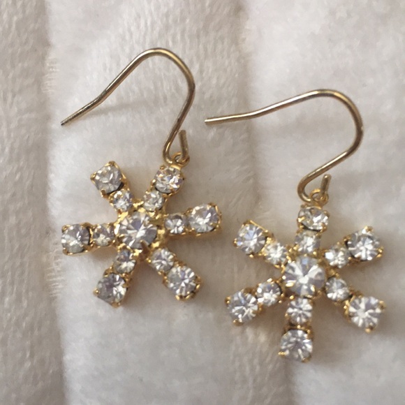 Christmas Holiday pins and earrings - Picture 5 of 8